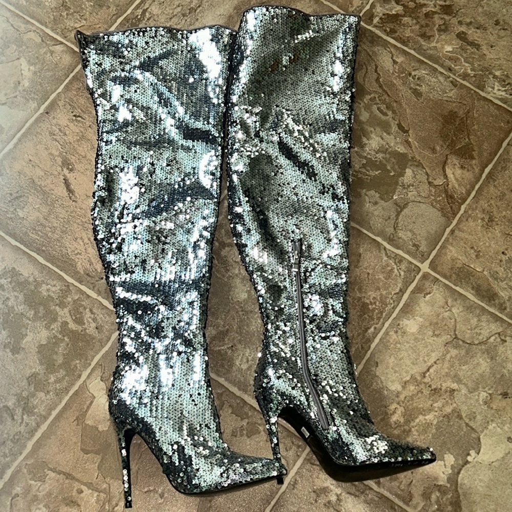 Sequence Over The Knee Boots 👢